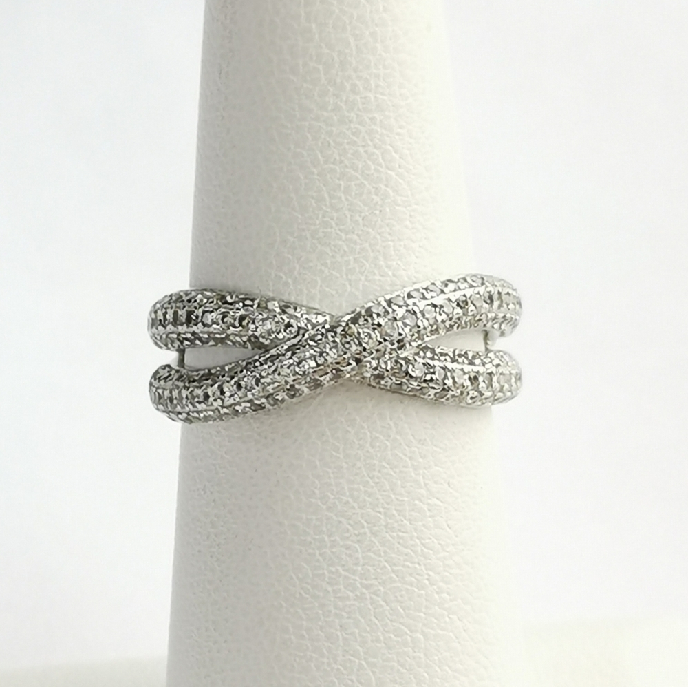 Crossover ring in cz and sterling silver size 6 🆕